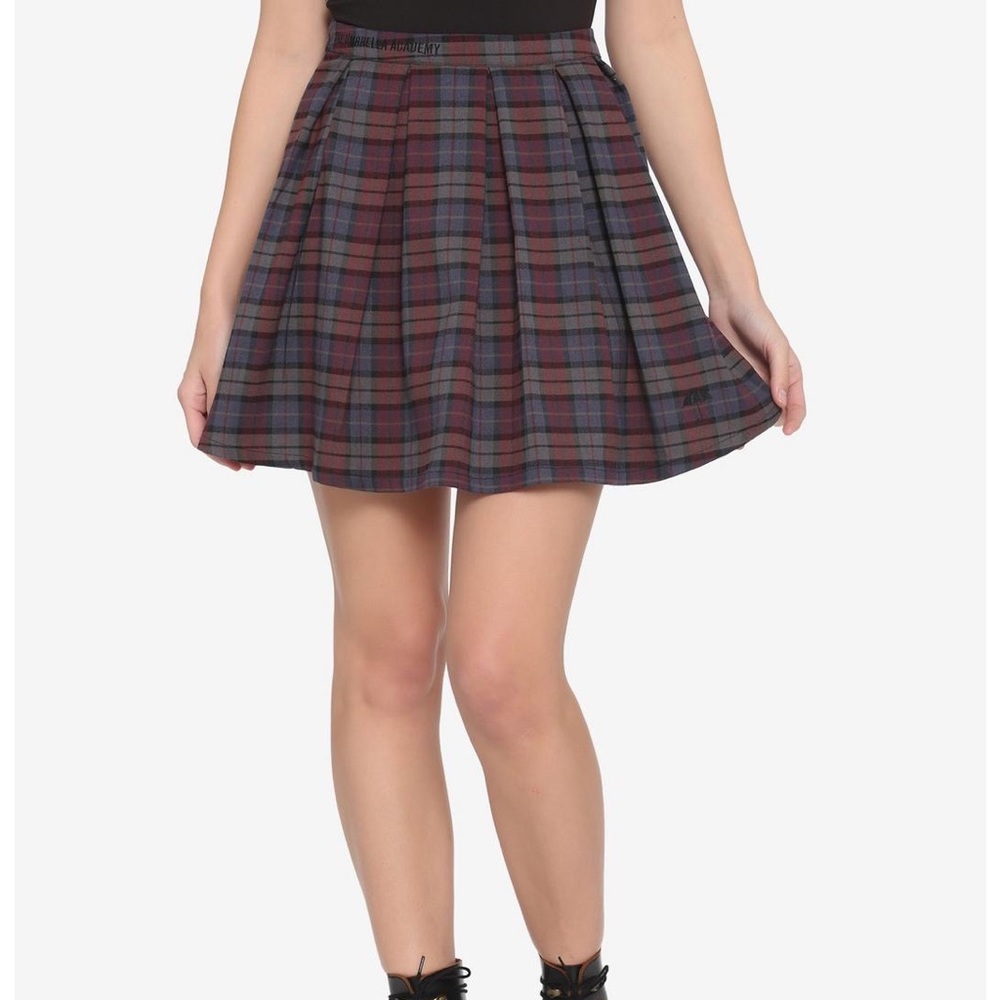 Hot Topic The Umbrella Academy Plaid Pleated Skirt